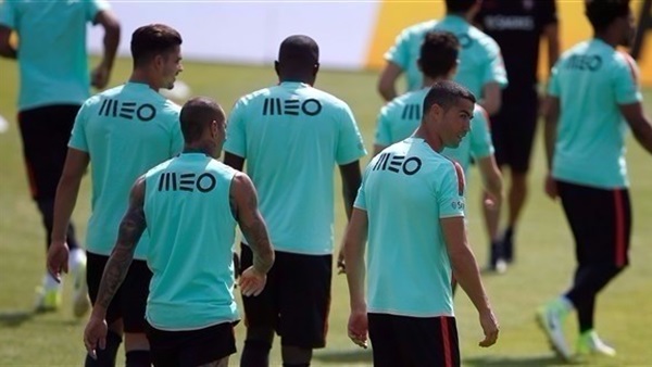 البرتغال