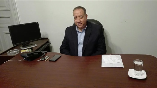 الكاتب الصحفى رزق
