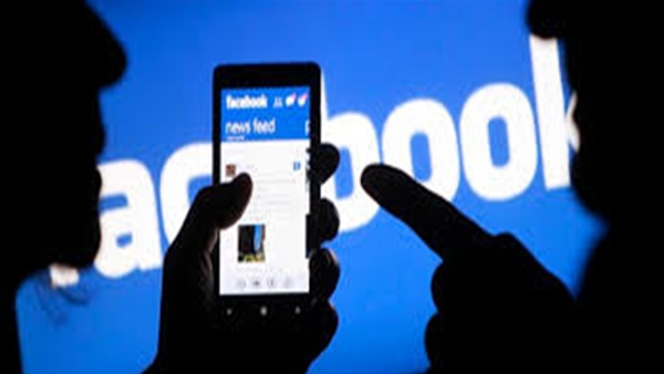 غلق 7 صفحات تحرض