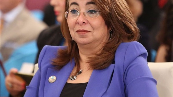 الوزيرة غادة والي
