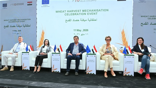 وزير الزراعة خلال