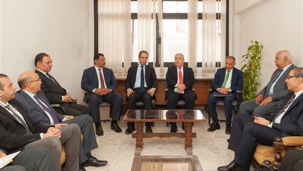  مؤسستي الأهرام والأخبار