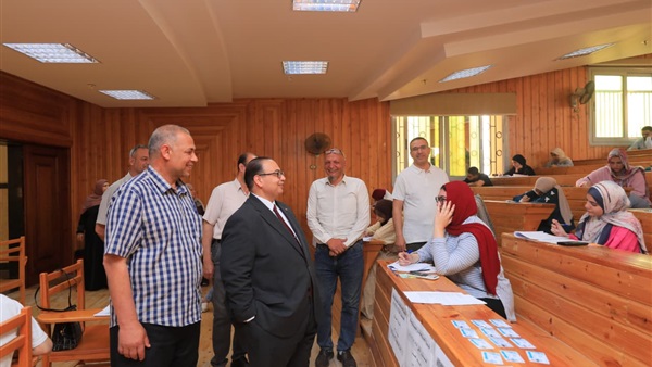 رئيس جامعة كفر الشيخ
