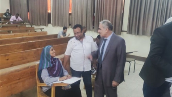 رئيس جامعة أسوان