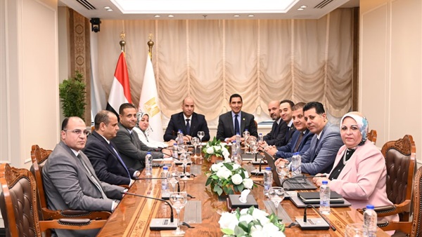 وزير الشباب والرياضة