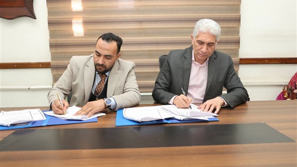 توقيع عقد شراكة لإقامة