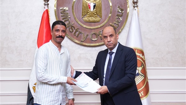وزير العمل 