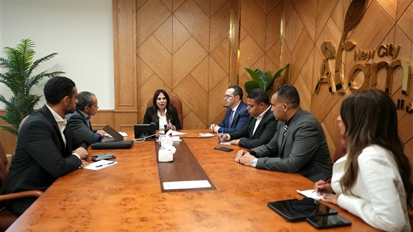 وزيرة الإسكان