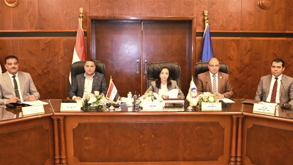 محافظ البحيرة 