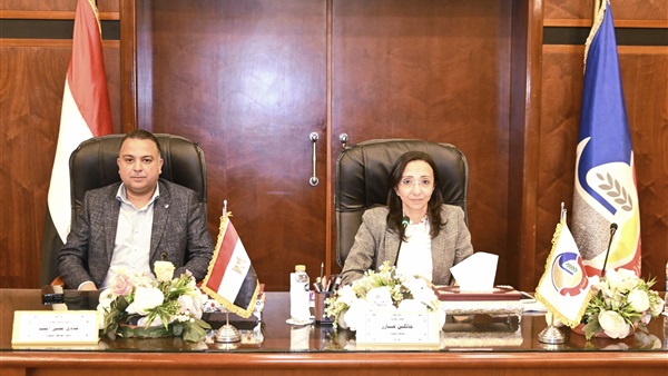 محافظ البحيرة