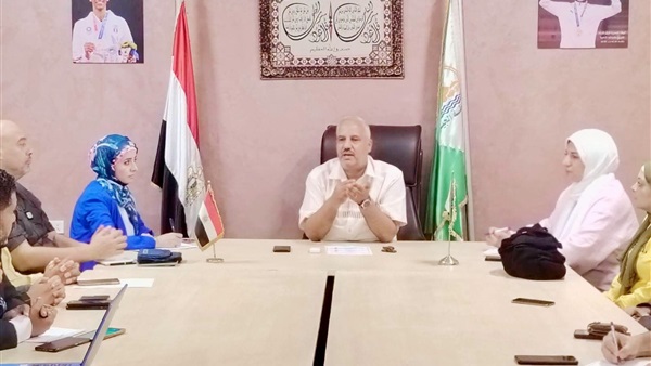الدكتور محمود الصبروط،