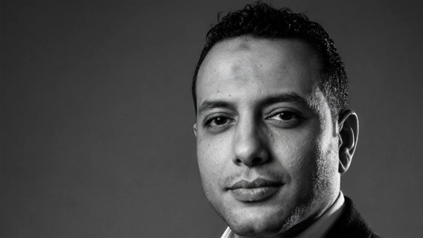 الدكتور محمود عمار