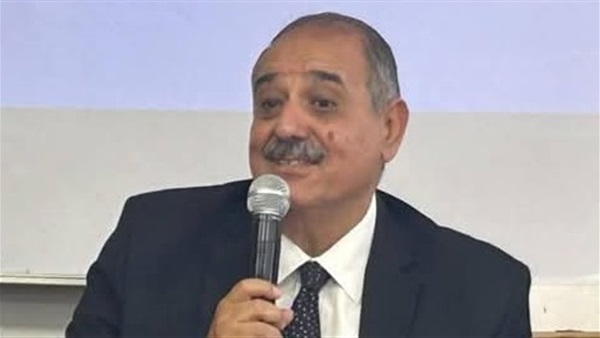 الدكتور زين السادات