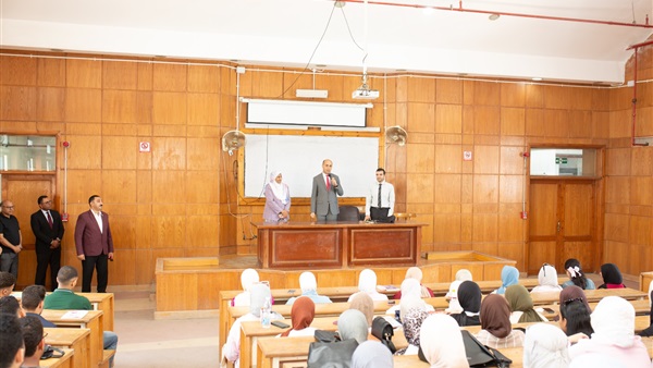 رئيس جامعة دمنهور