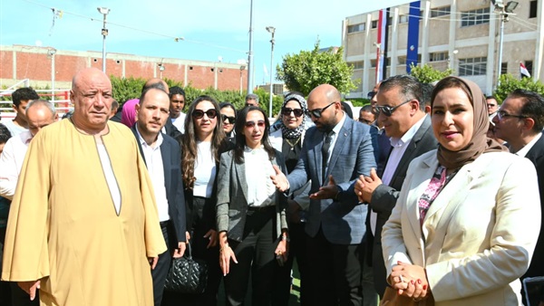 محافظ البحيرة
