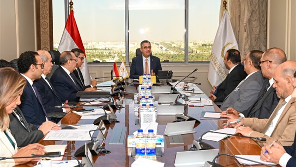 الدكتور شريف فاروق