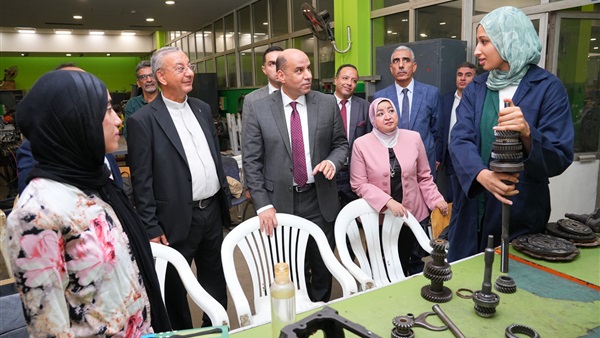 وزير العمل