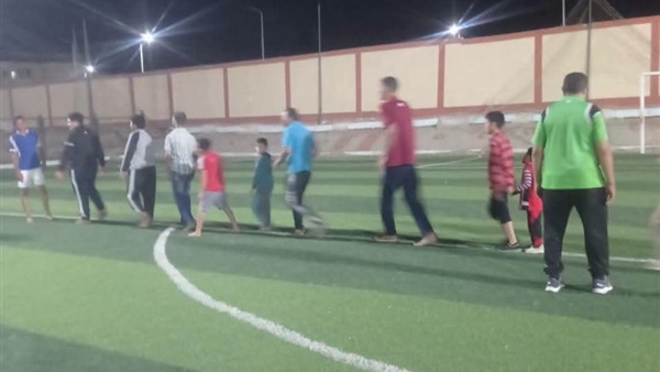 قادرون باختلاف في