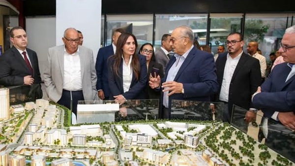 راندة المنشاوي وزيرة