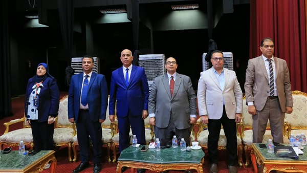 رئيس جامعة كفر الشيخ