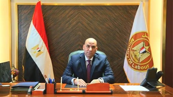 وزير العمل
