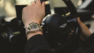 ساعة Breitling Super