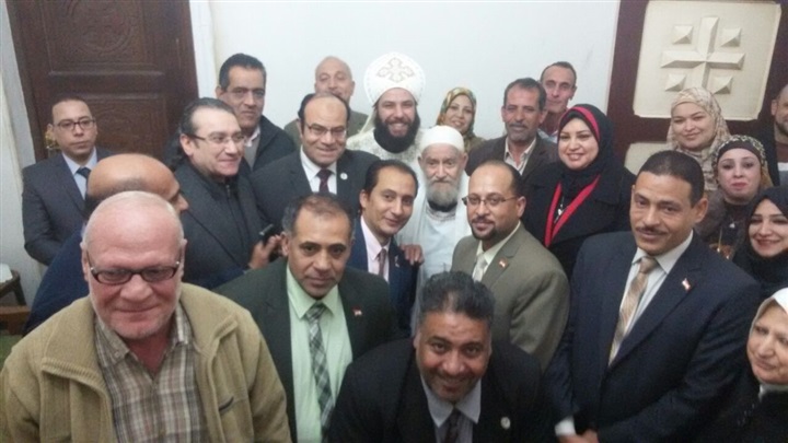 بالصور.. نواب قليوب يقدموا التهنئة بعيد الميلاد المجيد للأقباط 