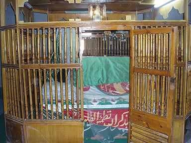 مرقد السيد محمد بن الحنفية بن علي بن أبي طالب رضي الله عنهما بمصر - القاهرة مرقد السيد محمد بن الحنفية بن علي بن أبي طالب رضي الله عنهما بمصر - القاهرة