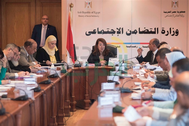صندوق إعانة الجمعيات يعتمد الموافقة على تمويل تمويل مشروع "2 كفاية" بمبلغ 100 مليون جنيه 