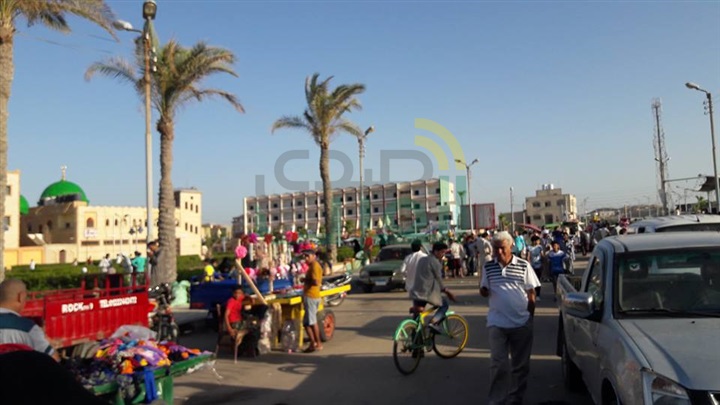 بالصور.. في ثاني أيام العيد.. حدائق كفر الشيخ تواصل استقبال الهاربين من الحرارة و"الشماسي" تحتل شواطئ مصيف بلطيم  