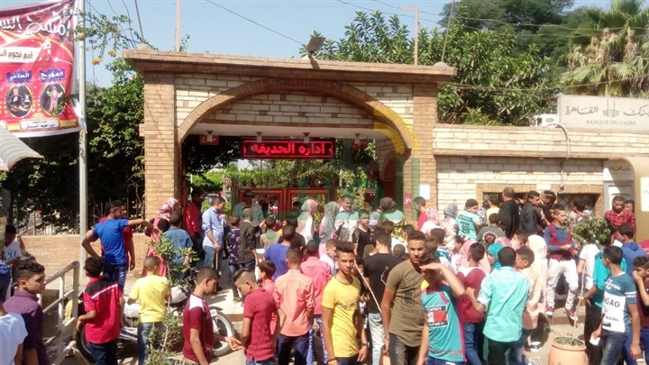 بالصور.. في ثاني أيام العيد.. حدائق كفر الشيخ تواصل استقبال الهاربين من الحرارة و"الشماسي" تحتل شواطئ مصيف بلطيم  