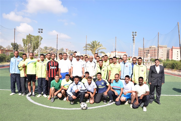 بالصور.. وزير الدفاع يتفقد قوات تأمين شمال سيناء 