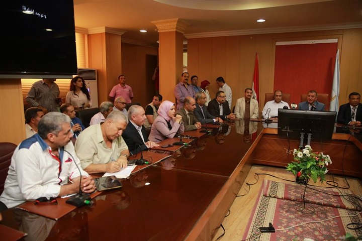 وزير الزراعة يُعلن أسعار القطن للموسم الحالي