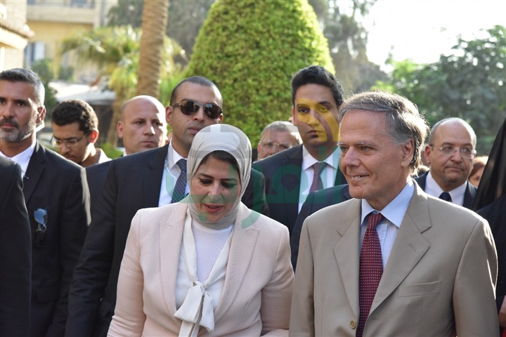 وزيرة الصحة تفتتح تطوير العيادات الخارجية للمستشفى الإيطالي