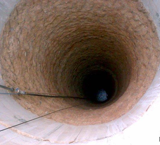 بالصور.. إنشاء 20 بئرًا لتجميع مياه الأمطار بالمناطق الأكثر احتياجا بمطروح