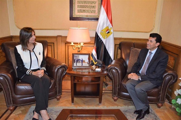 "الشباب" و"الهجرة" توقعان بروتوكول تعاون للاهتمام بشباب المصريين بالخارج 