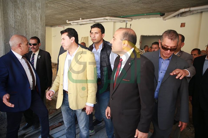 بالصور.. وزير الشباب والرياضة ومحافظ كفر الشيخ يفتتحان عددا من المنشآت الرياضية