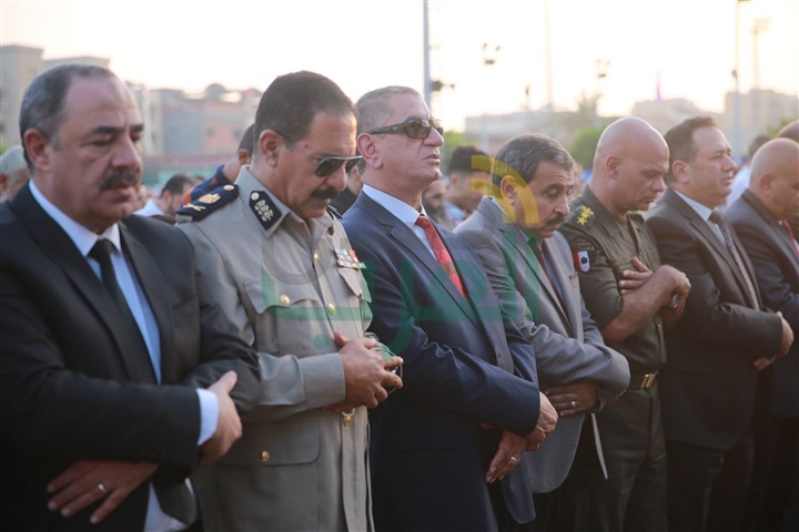 بالفيديو.. محافظ كفر الشيخ يؤدى صلاة عيد الأضحى المبارك بالاستاد الرياضي