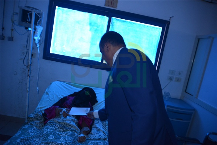 بالفيديو والصور.. محافظ مطروح يقدم التهنئة للمرضى بالمستشفي العام بمناسبة عيد الأضحى