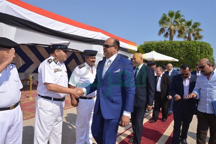 بالفيديو والصور.. أبو زيد يهنئ  مدير الأمن ورجال الشرطة بمطروح بعيد الأضحى المبارك