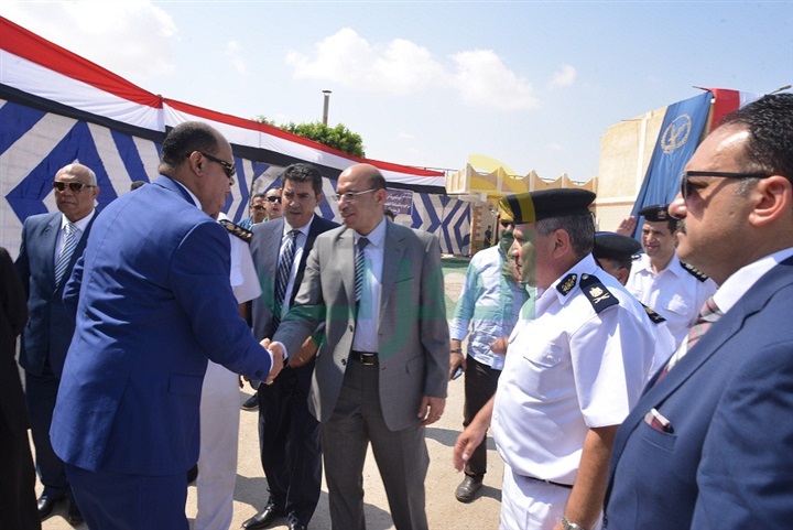 بالفيديو والصور.. أبو زيد يهنئ  مدير الأمن ورجال الشرطة بمطروح بعيد الأضحى المبارك