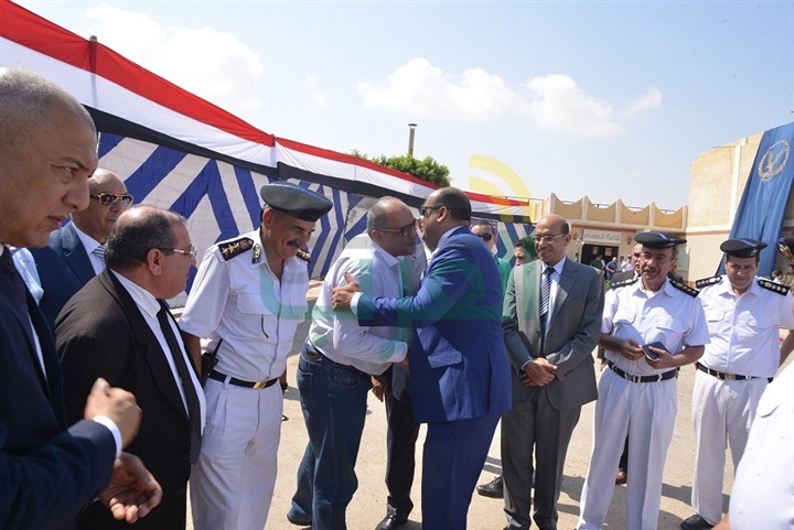 بالفيديو والصور.. أبو زيد يهنئ  مدير الأمن ورجال الشرطة بمطروح بعيد الأضحى المبارك
