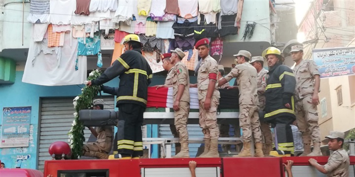  "قليب إبيار" تودع الشهيد إبراهيم المنيسي في جنازة عسكرية وشعبية