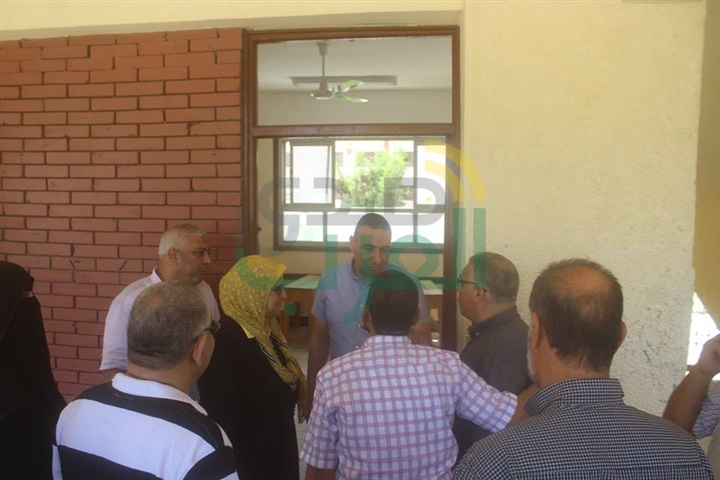 بالصور...سكرتير مساعد كفر الشيخ يواصل جولاته للإطمئنان علي جاهزية المدارس