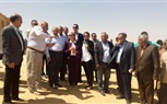 بالصور.. وزير التنميه المحليه في موقع حريق 