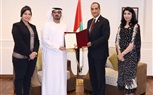 وزير التعليم الاماراتي يتسلم وسام اتحاد المبدعين العرب كأفضل شخصية ثقافية على مستوى الوطن العربي