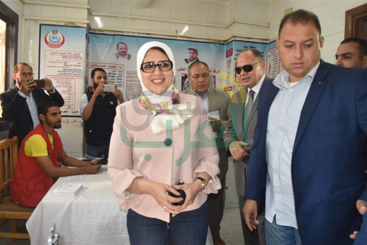الصحة: الإنتهاء من مسح 10 مليون مواطن.. ونسبة الإصابة لا تتعدي 5%
