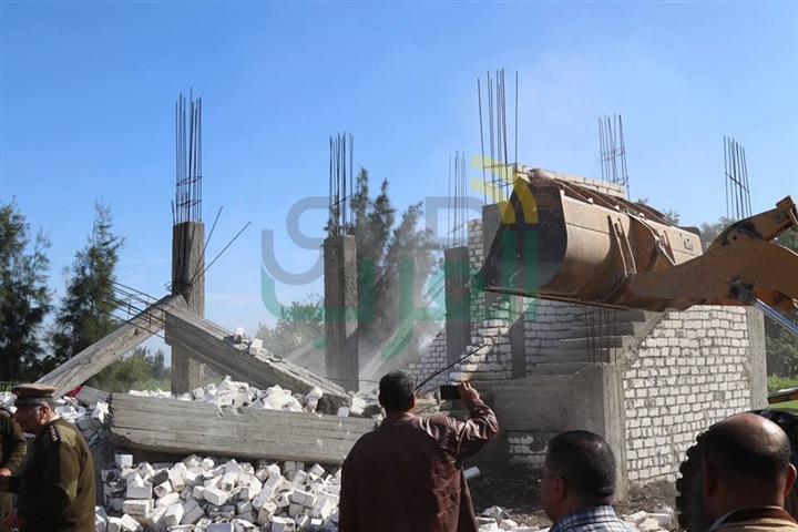 إزالة 547 حالة تعدٍ علي مساحة 101 فدان بكفر الشيخ خلال 4 أيام
