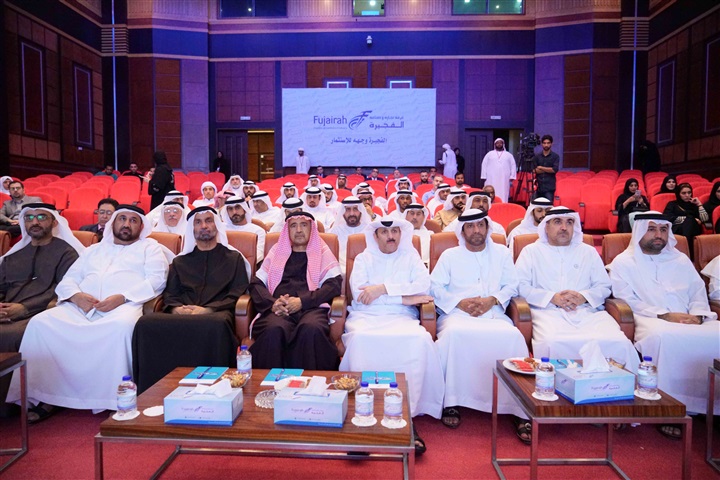 ندوة في الفجيرة تستعرض انجازات ولي عهد الإمارة في التنمية الشاملة وتمكين الشباب ندوة في الفجيرة تستعرض انجازات ولي عهد الإمارة في التنمية الشاملة وتمكين الشباب