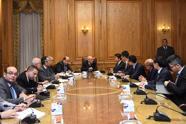 العصار يستقبل شركة سيتك الصينية لبحث إقامة مجمع "الطاقة الشمسية"